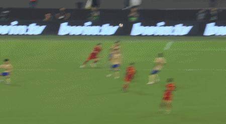 欧联- 罗马4-0塞尔维特 佩7传射后伤退贝洛蒂双响卢卡库破门